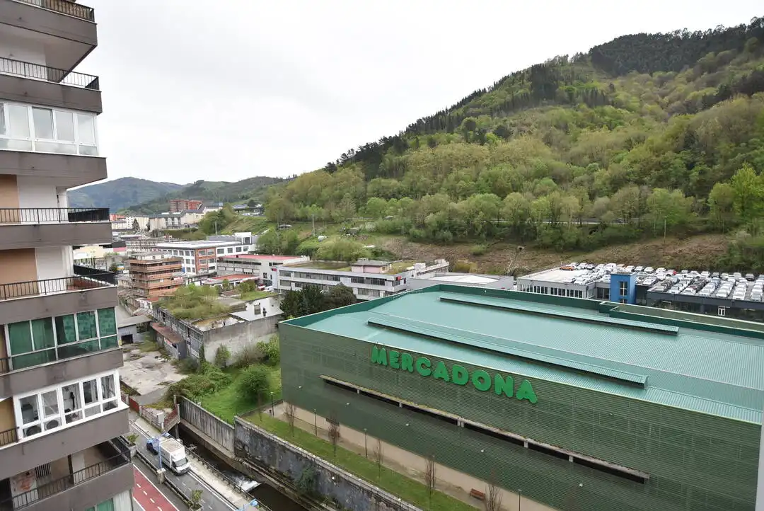 Exterior view of Flat for sale in Eibar, Gipuzkoa