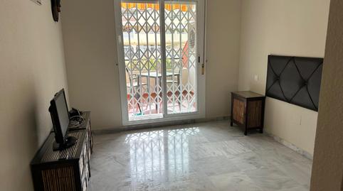 Foto 3 de Apartament de lloguer a Calle Timón, 10, Zona Centro Comercial Torrequebrada, Málaga