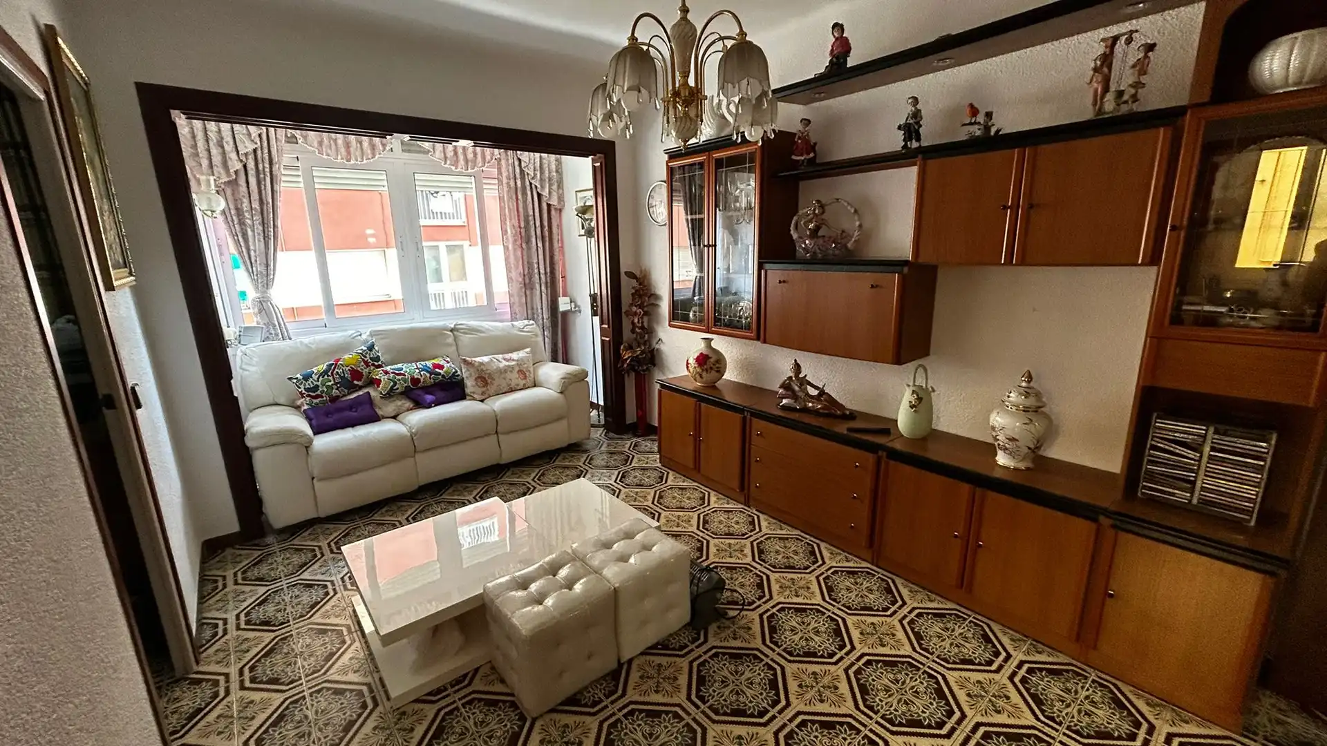 Living room of Flat for sale in Cornellà de Llobregat  with Balcony