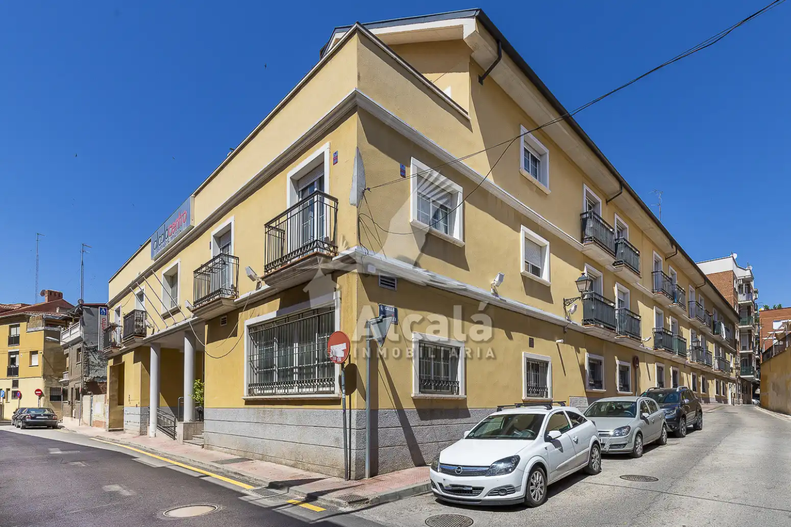Vista exterior de Piso en venta en Alcalá de Henares con Aire acondicionado y Calefacción
