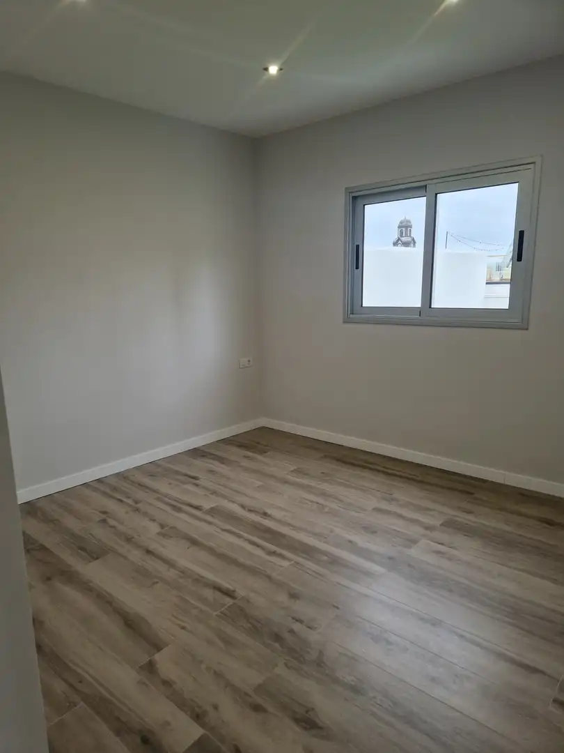 Dormitori de Àtic en venda en Puerto de la Cruz amb Parquet, Terrassa i Moblat