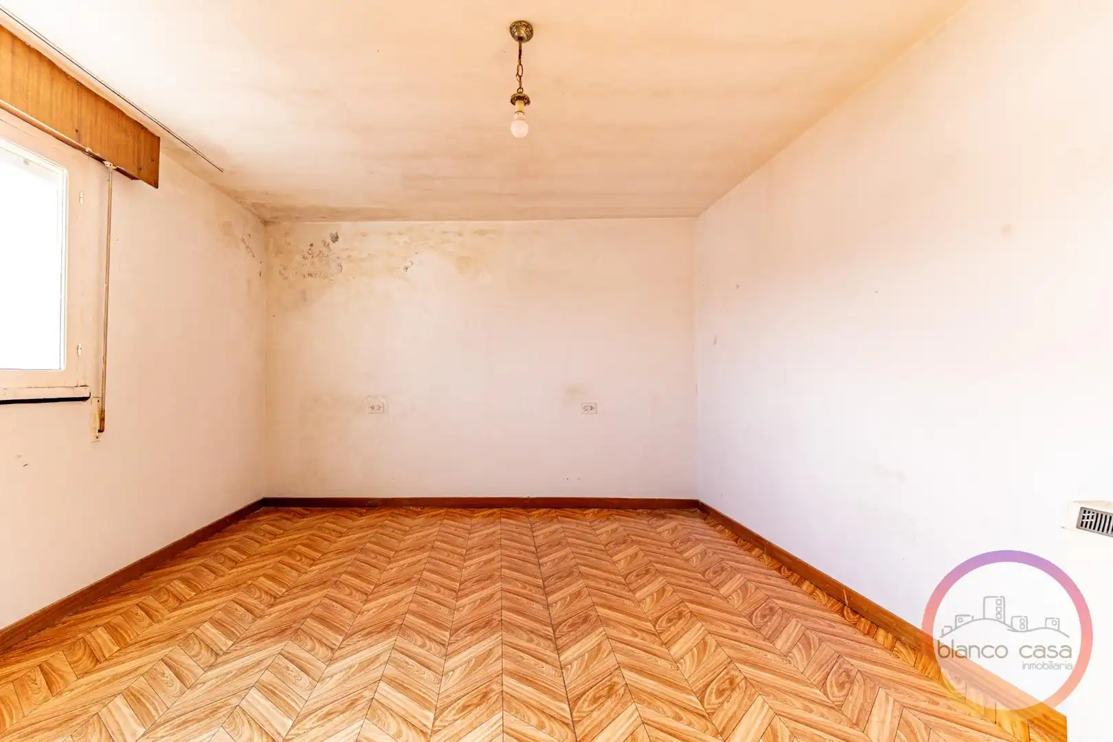 Bedroom of Houses for sale in Laxe  with Heating and Terrace