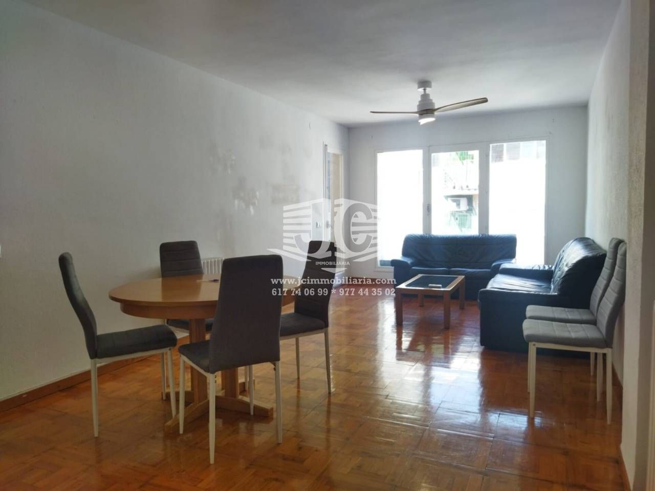 Sala d'estar de Pis de lloguer en Tortosa amb Terrassa i Moblat