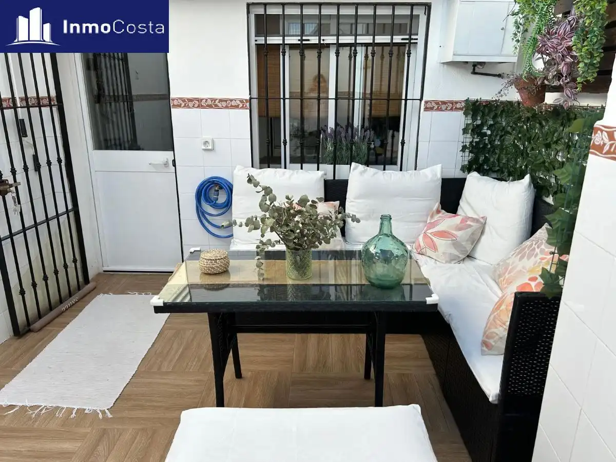 Terraza de Piso en venta en La Línea de la Concepción