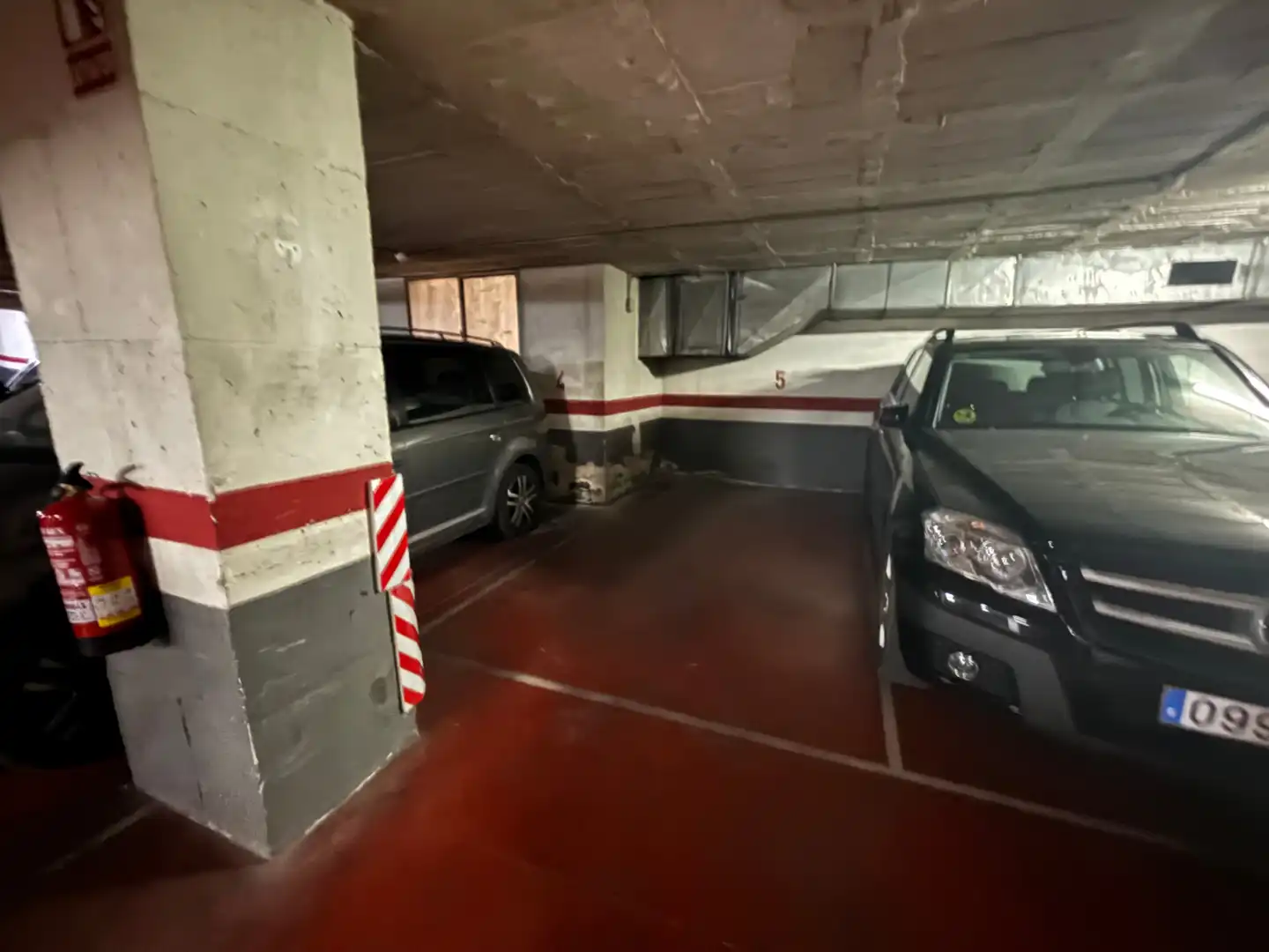 Garage zur Miete in Carrer de Sardenya, Fort Pienc
