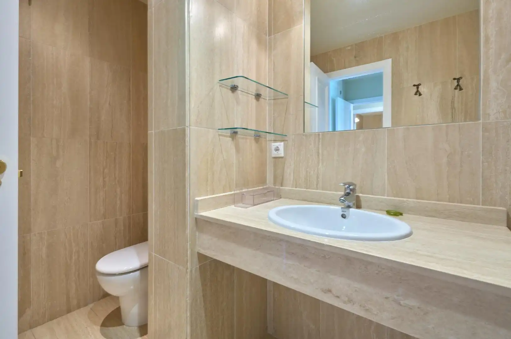 Badezimmer von Wohnung zur Miete in Jerez de la Frontera mit Klimaanlage, Heizung und Terrasse