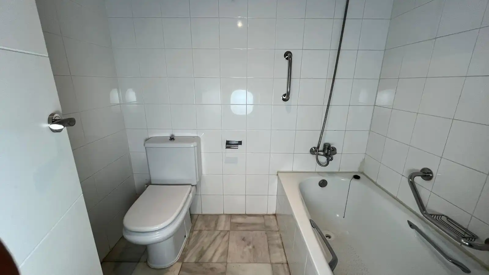 Badezimmer von Wohnung zum Verkauf in San Fernando mit Klimaanlage, Terrasse und Alarm