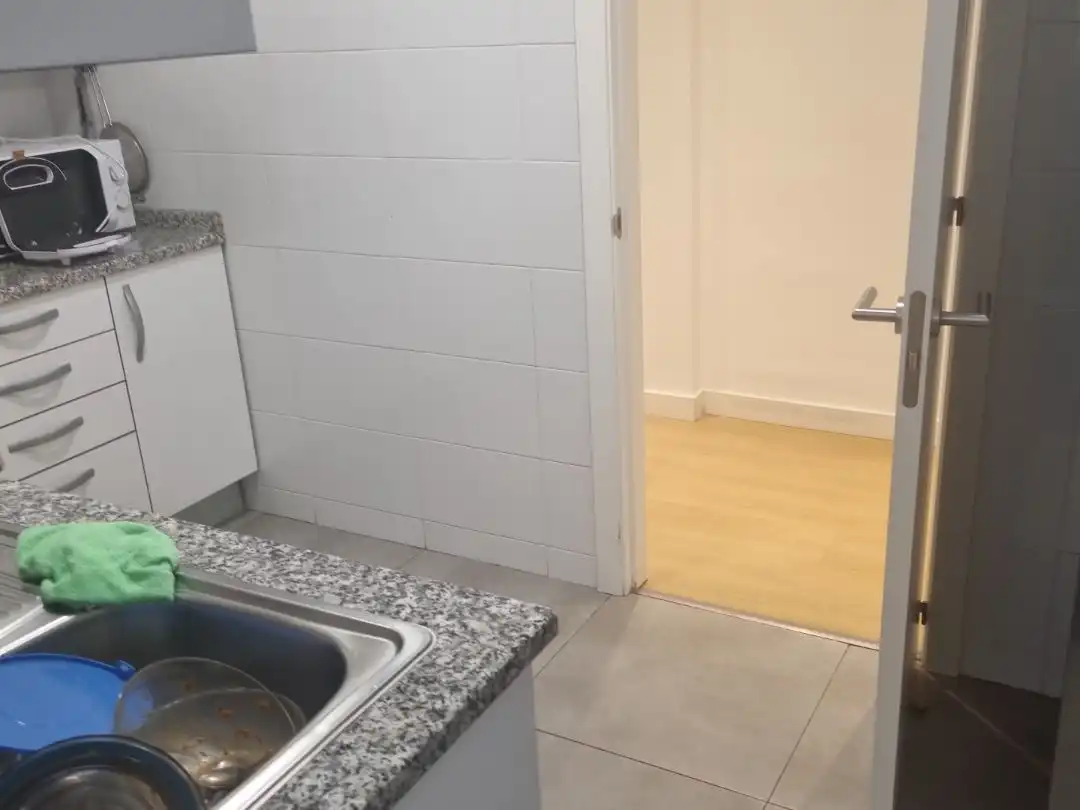 Cocina de Piso para compartir en Madrid con Aire acondicionado, Calefacción y Parquet