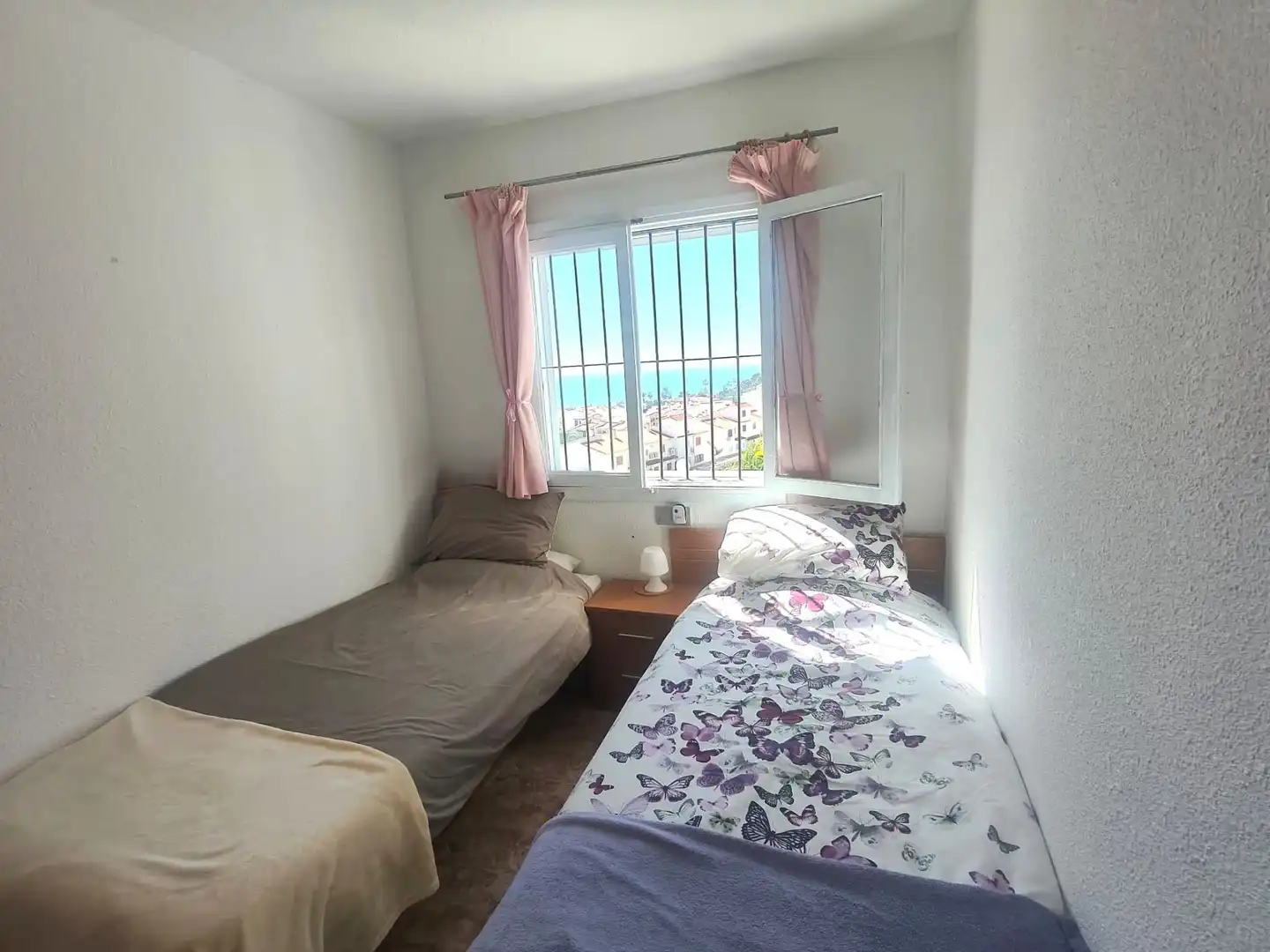 Dormitori de Casa adosada en venda en Santa Pola amb Aire condicionat, Calefacció i Jardí privat