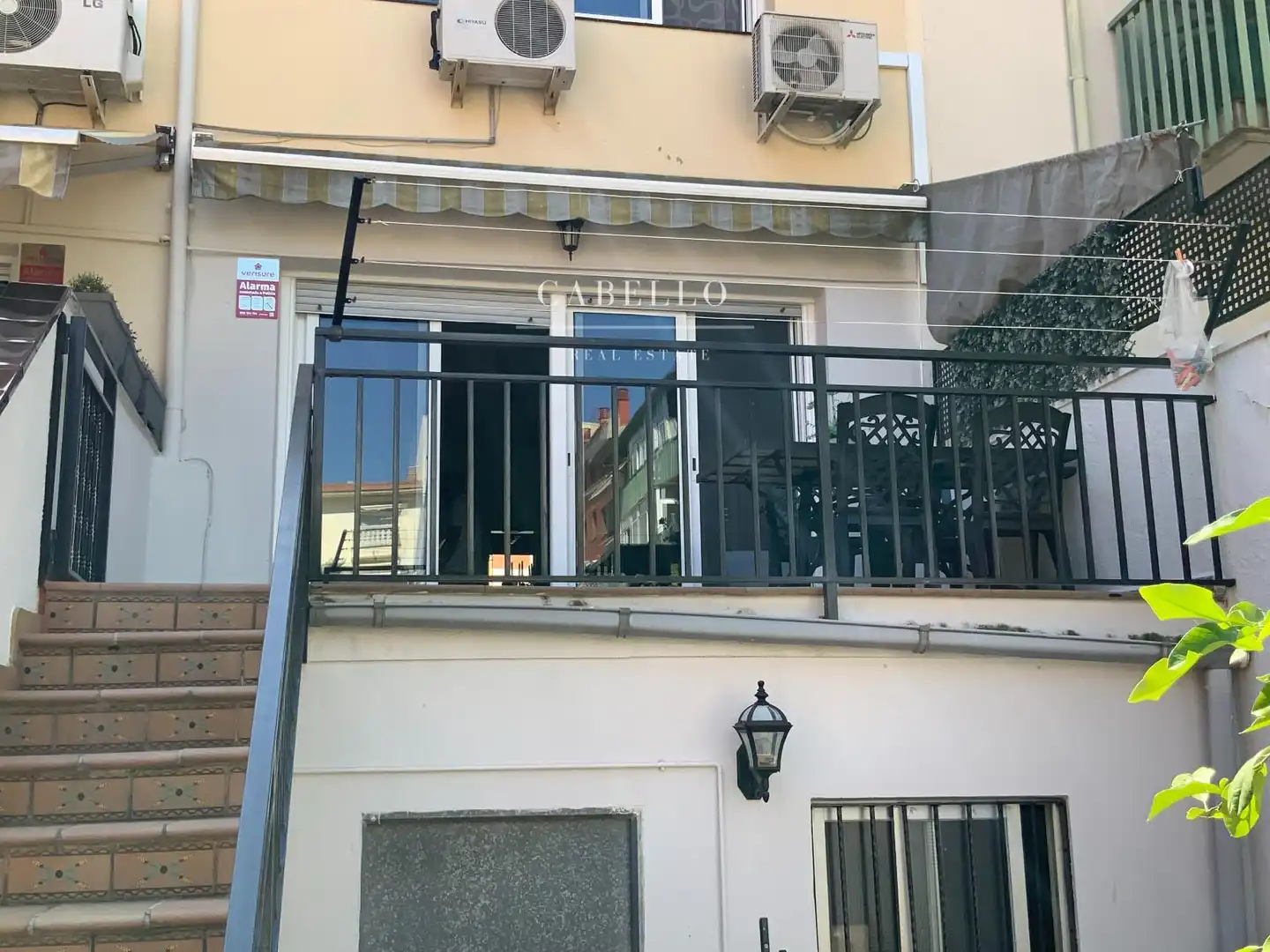 Balcony of Houses for sale in Terrassa  with Air Conditioner, Heating and Parquet flooring