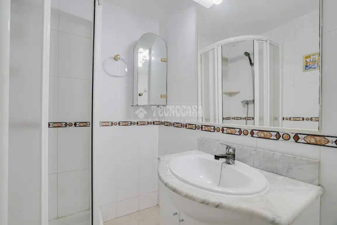 Baño de Piso en venta en Barcelona con Jardín privado, Terraza y Balcón