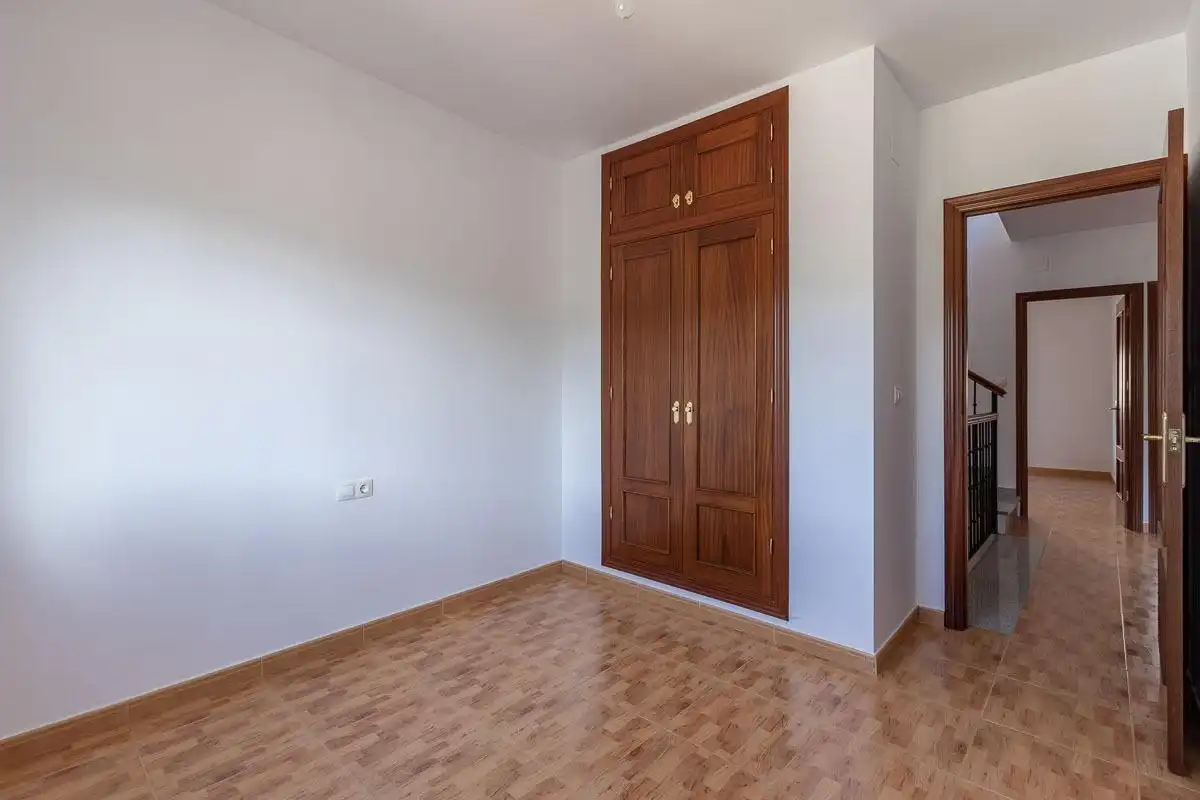 Casa adosada en venda a Torres