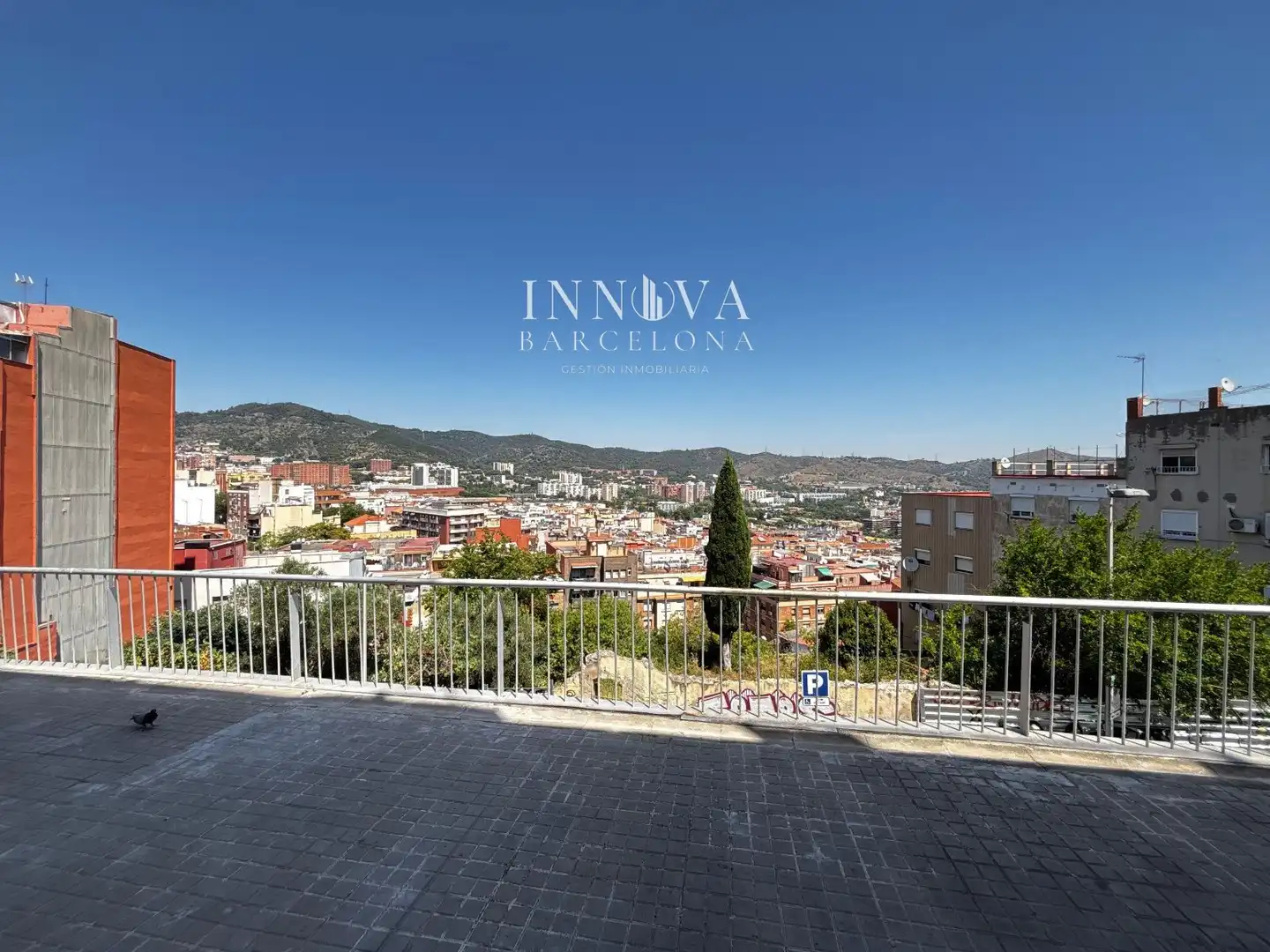 Vista exterior de Pis en venda en Barcelona
