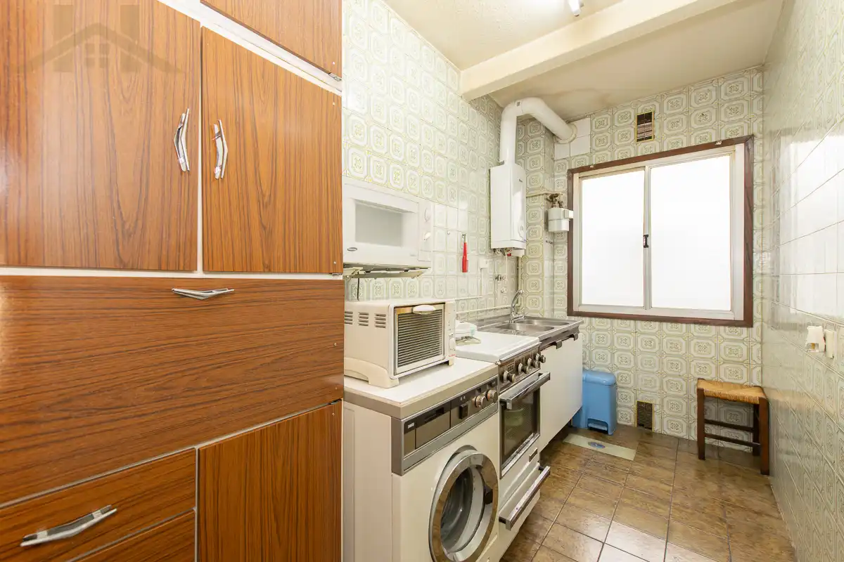 Kitchen of Flat for sale in Madrid  with Air Conditioner, Heating and Community pool