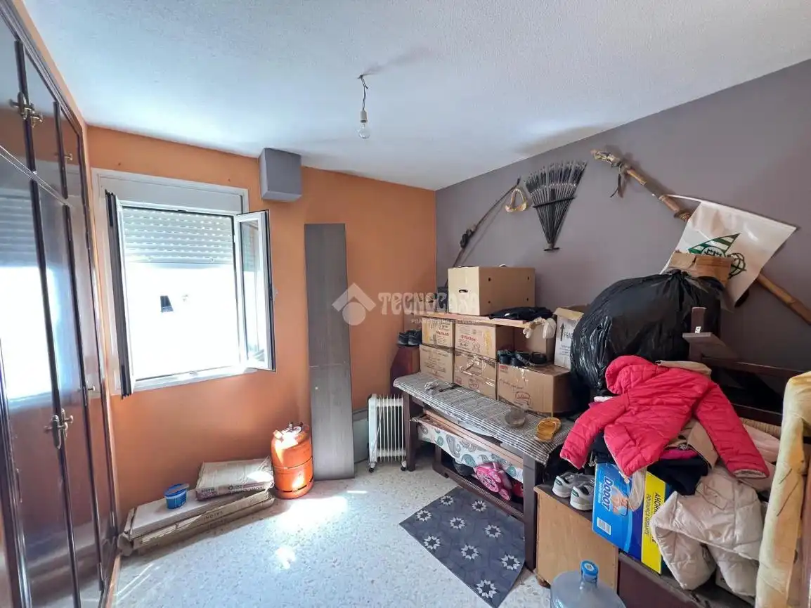 Flat for sale in Dos Hermanas  with Air Conditioner, Heating and Terrace