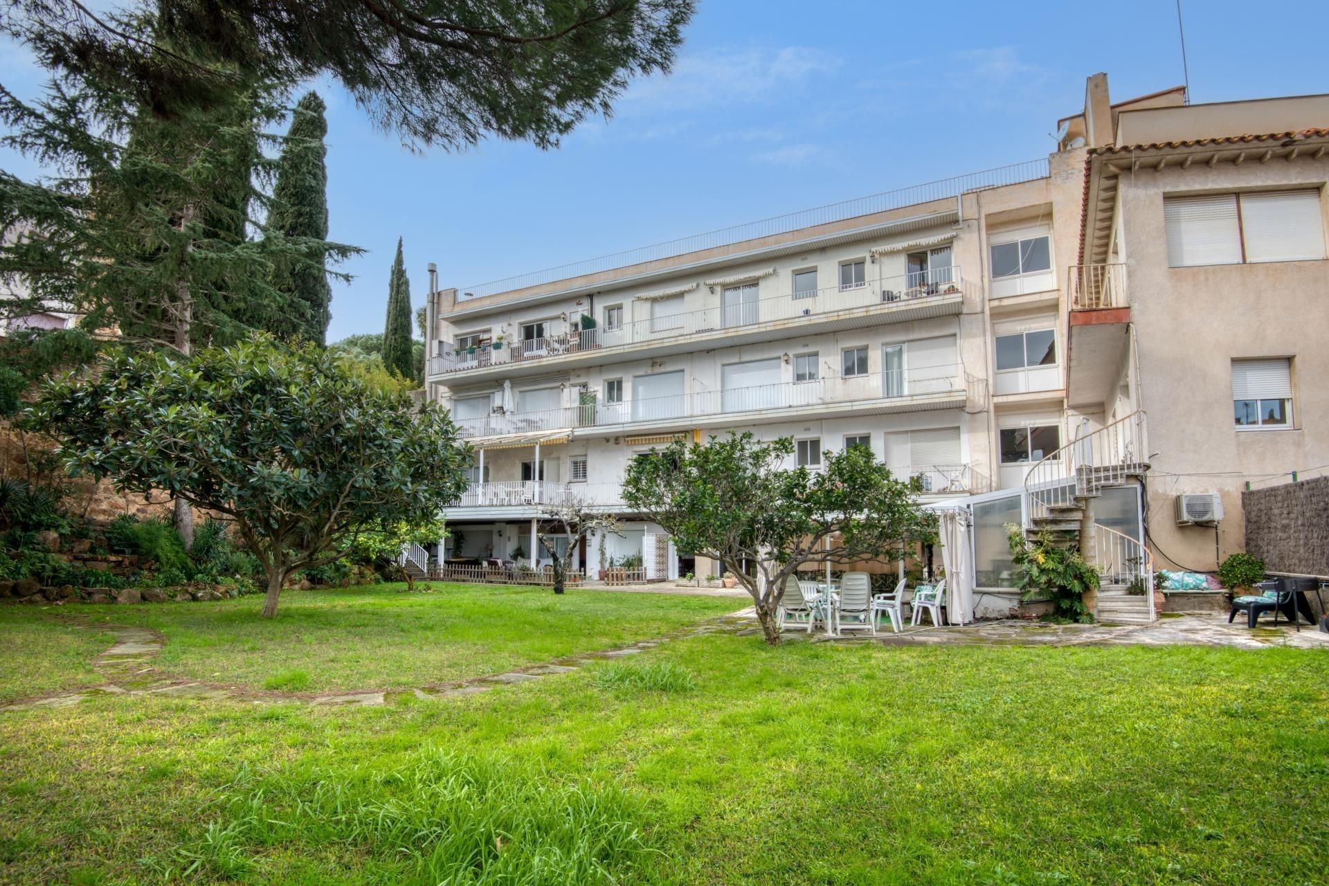 Vista exterior de Apartamento en venta en Sant Feliu de Guíxols con Calefacción, Jardín privado y Trastero