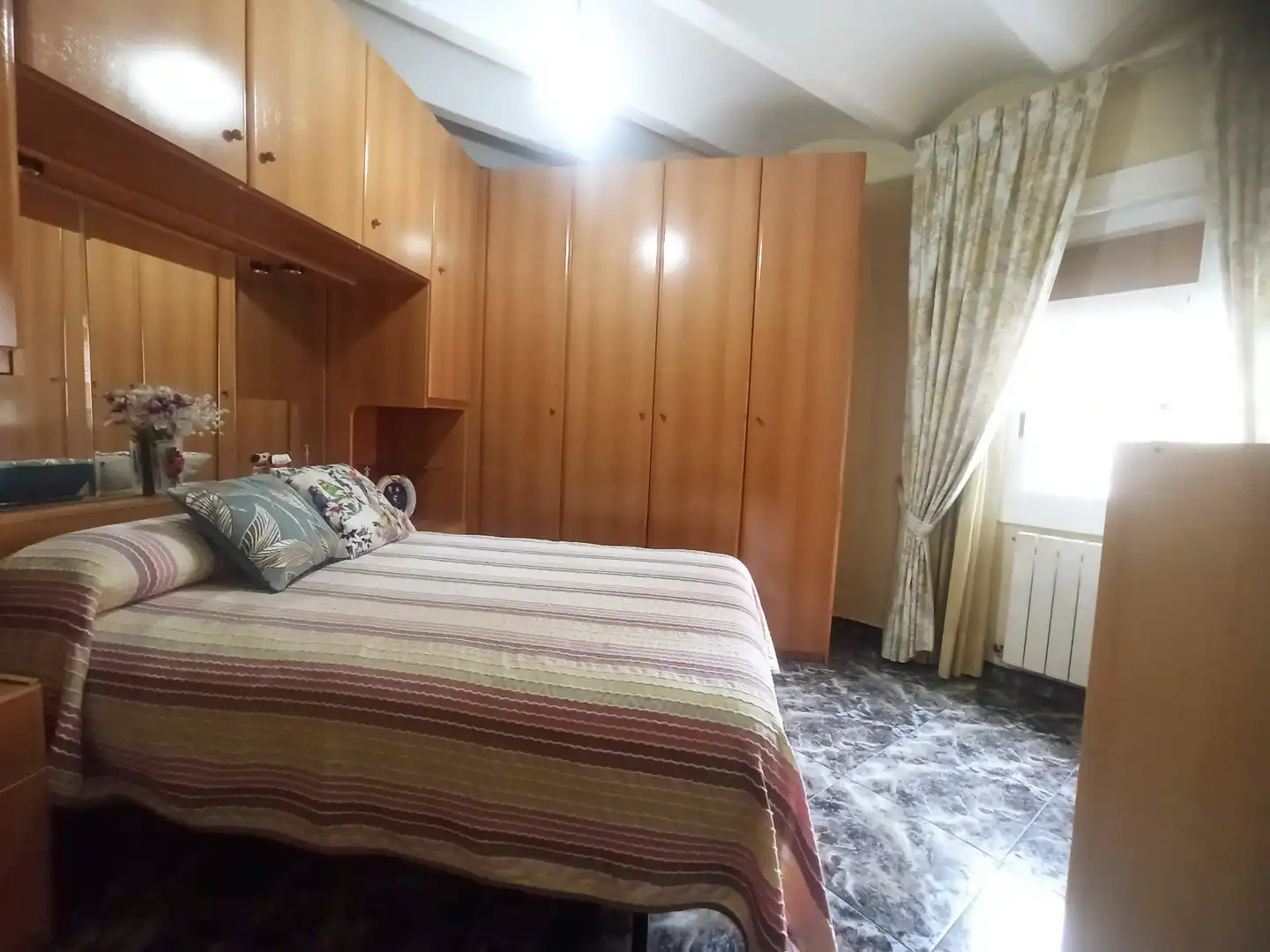 Schlafzimmer von Wohnung zum Verkauf in L'Hospitalet de Llobregat mit Klimaanlage, Heizung und Möbliert