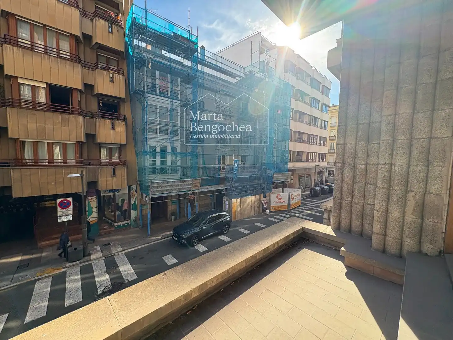 Vista exterior de Oficina de lloguer en Vitoria - Gasteiz amb Calefacció