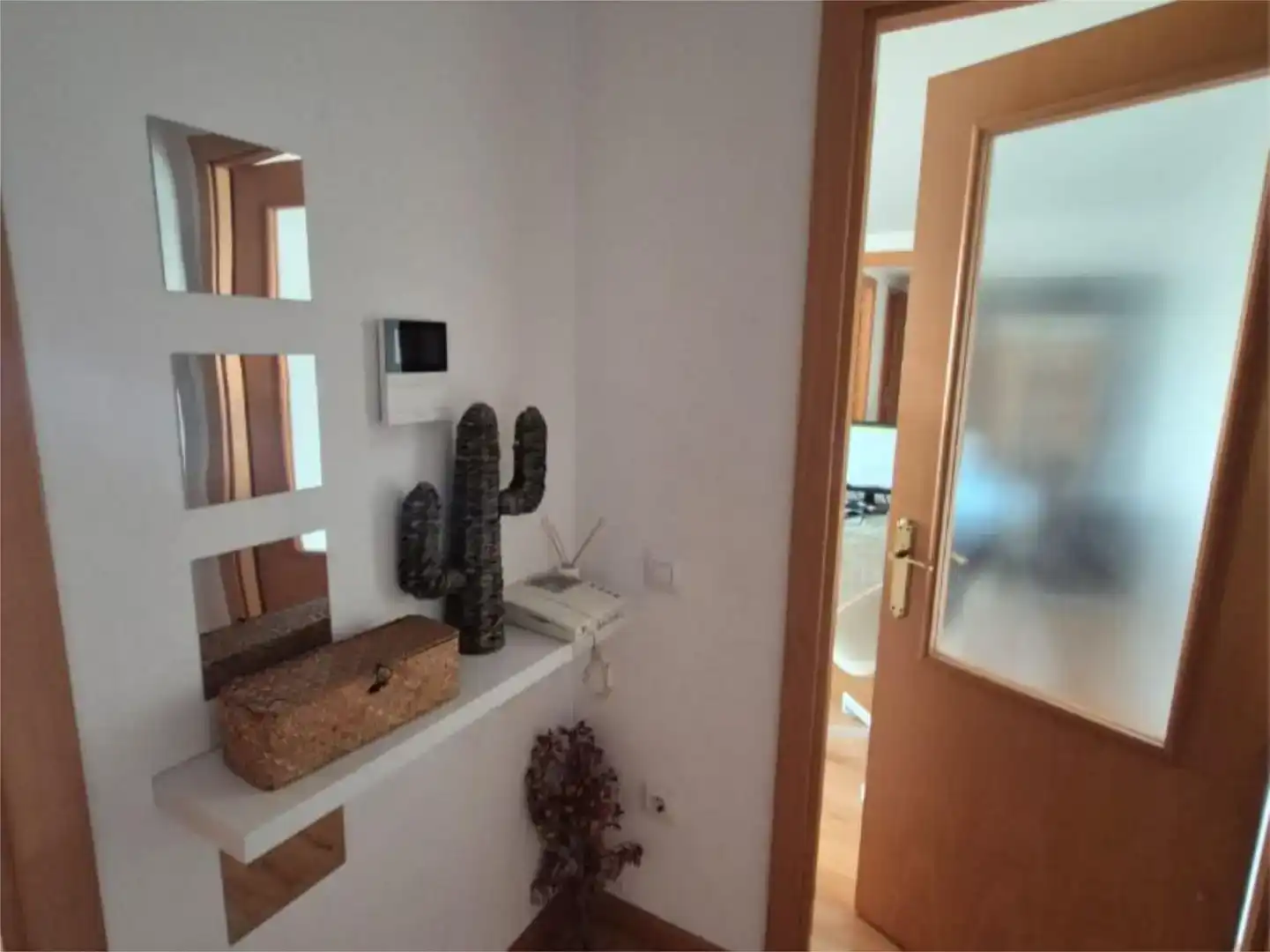 Wohnung zur Miete in Paterna mit Klimaanlage, Schwimmbad und Balkon