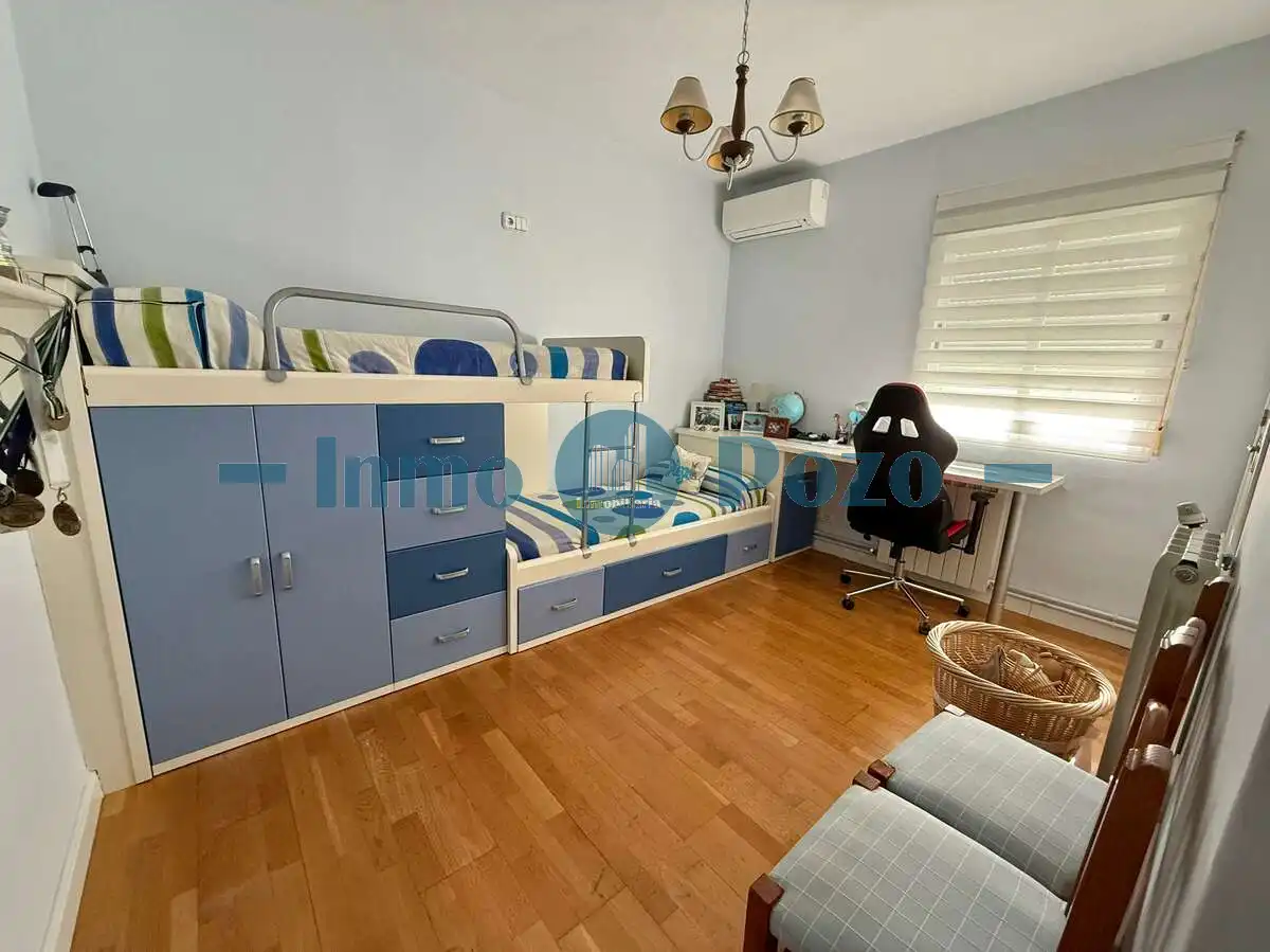 Habitación de Piso en venta en Almendralejo con Aire acondicionado, Calefacción y Terraza