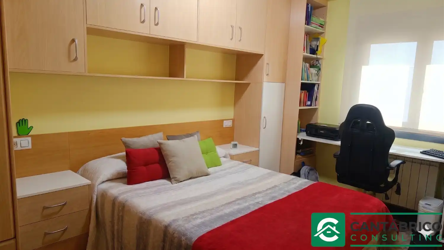 Schlafzimmer von Wohnung zum Verkauf in Navia mit Heizung, Parkett und Terrasse