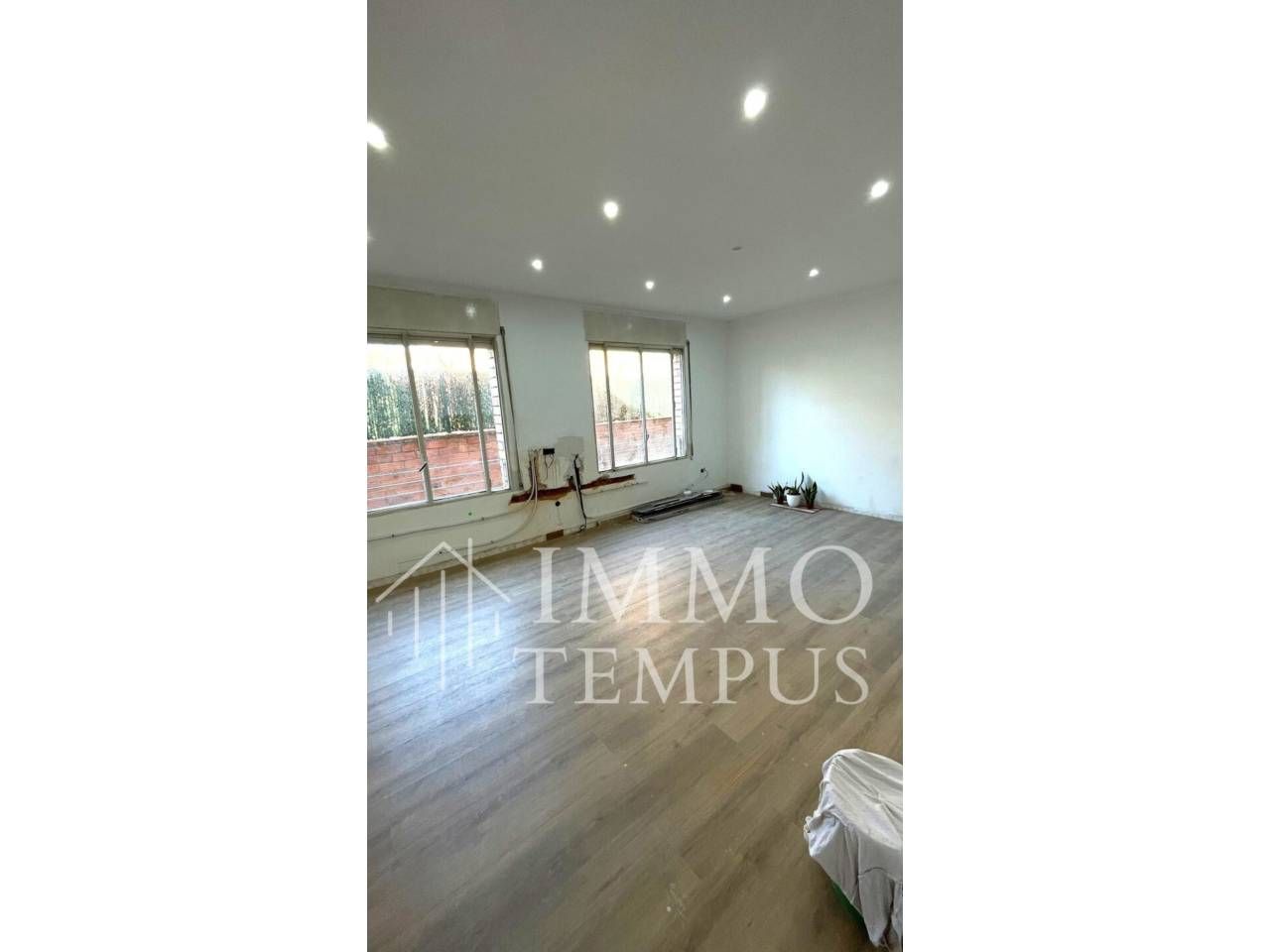 Living room of Flat for sale in Terrassa  with Heating and Parquet flooring