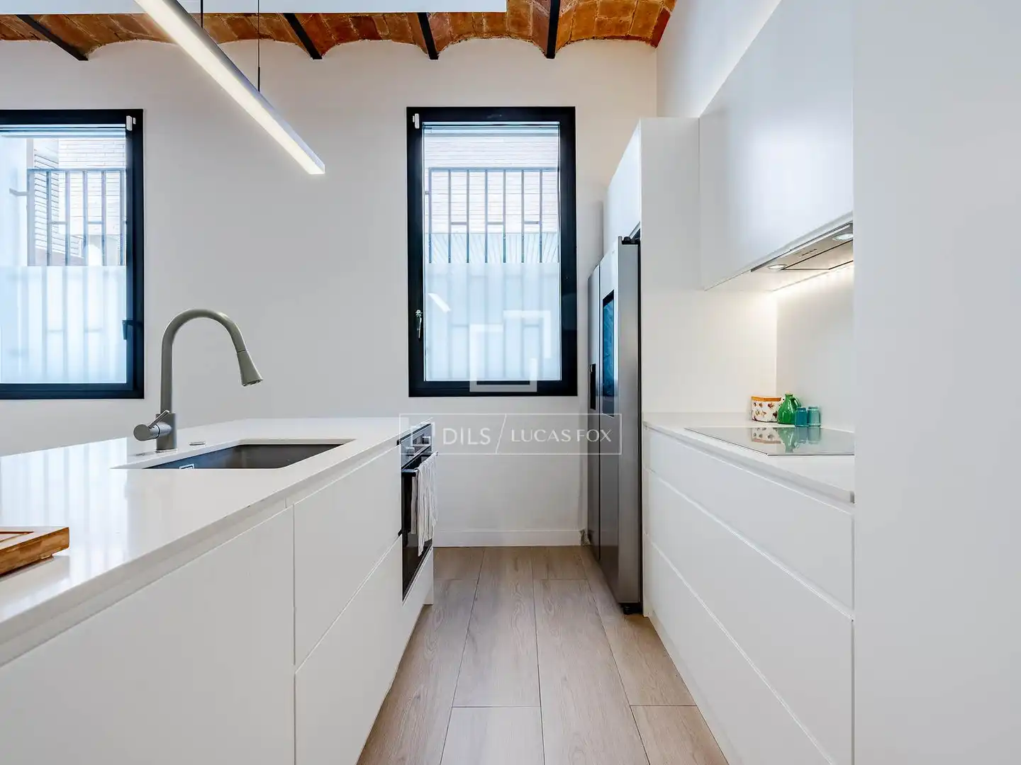 Cocina de Casa o chalet en venta en Cornellà de Llobregat con Aire acondicionado, Terraza y Balcón
