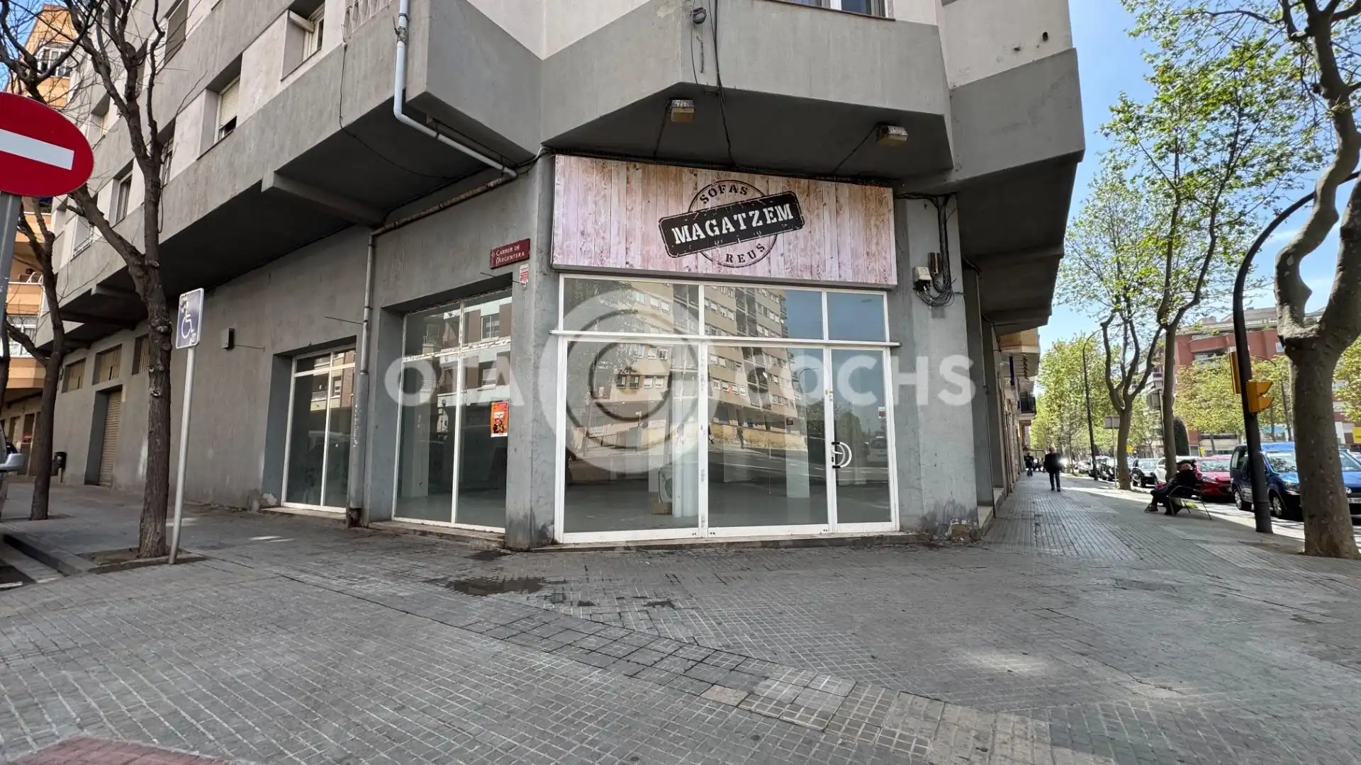 Local comercial en venta en Avenida dels Països Catalans, imagen 3
