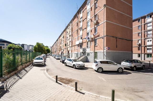 Piso en Venta en Tres Olivos - Valverde