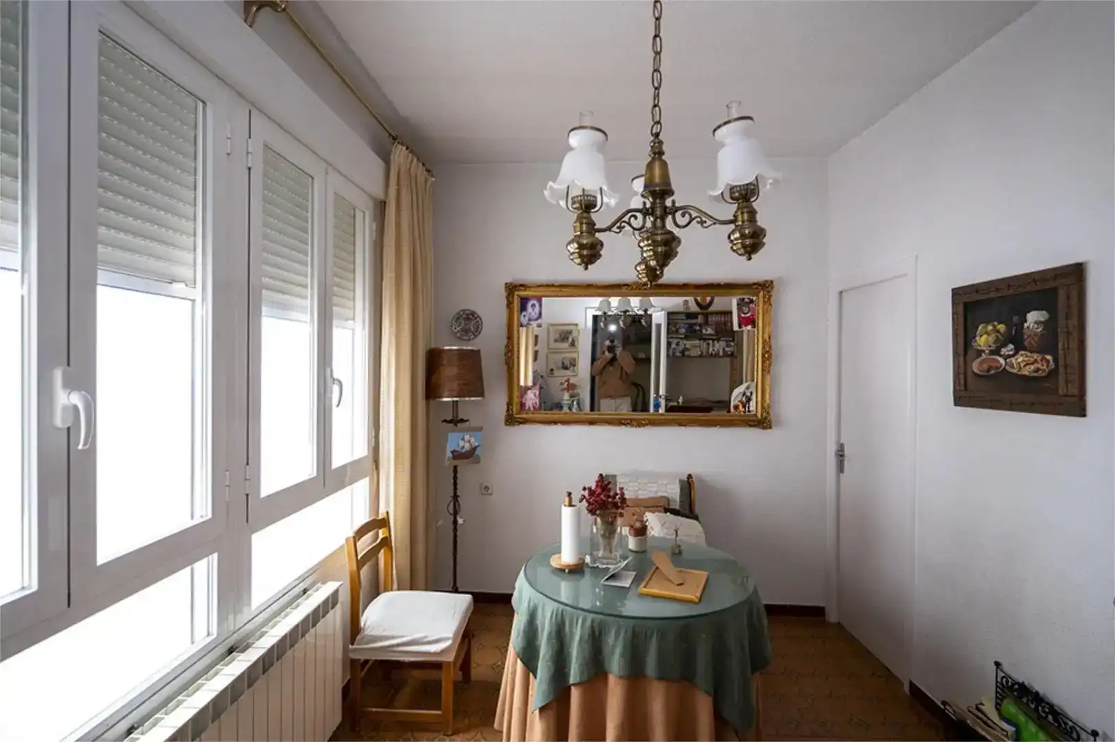 Comedor de Dúplex para compartir en Las Pedroñeras    con Parquet, Amueblado y Horno