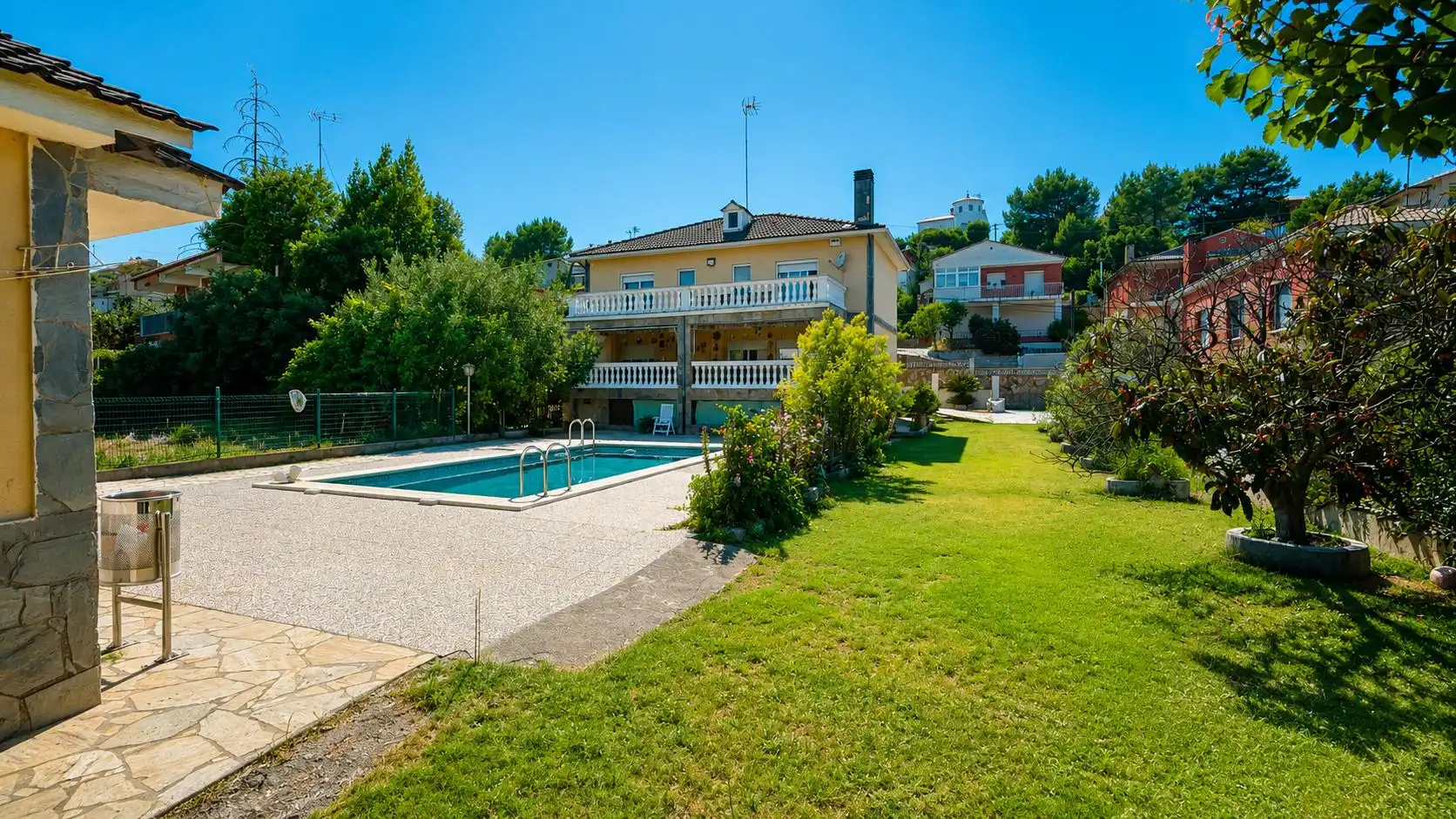 Piscina de Casa o chalet en venta en Vacarisses con Calefacción, Jardín privado y Balcón