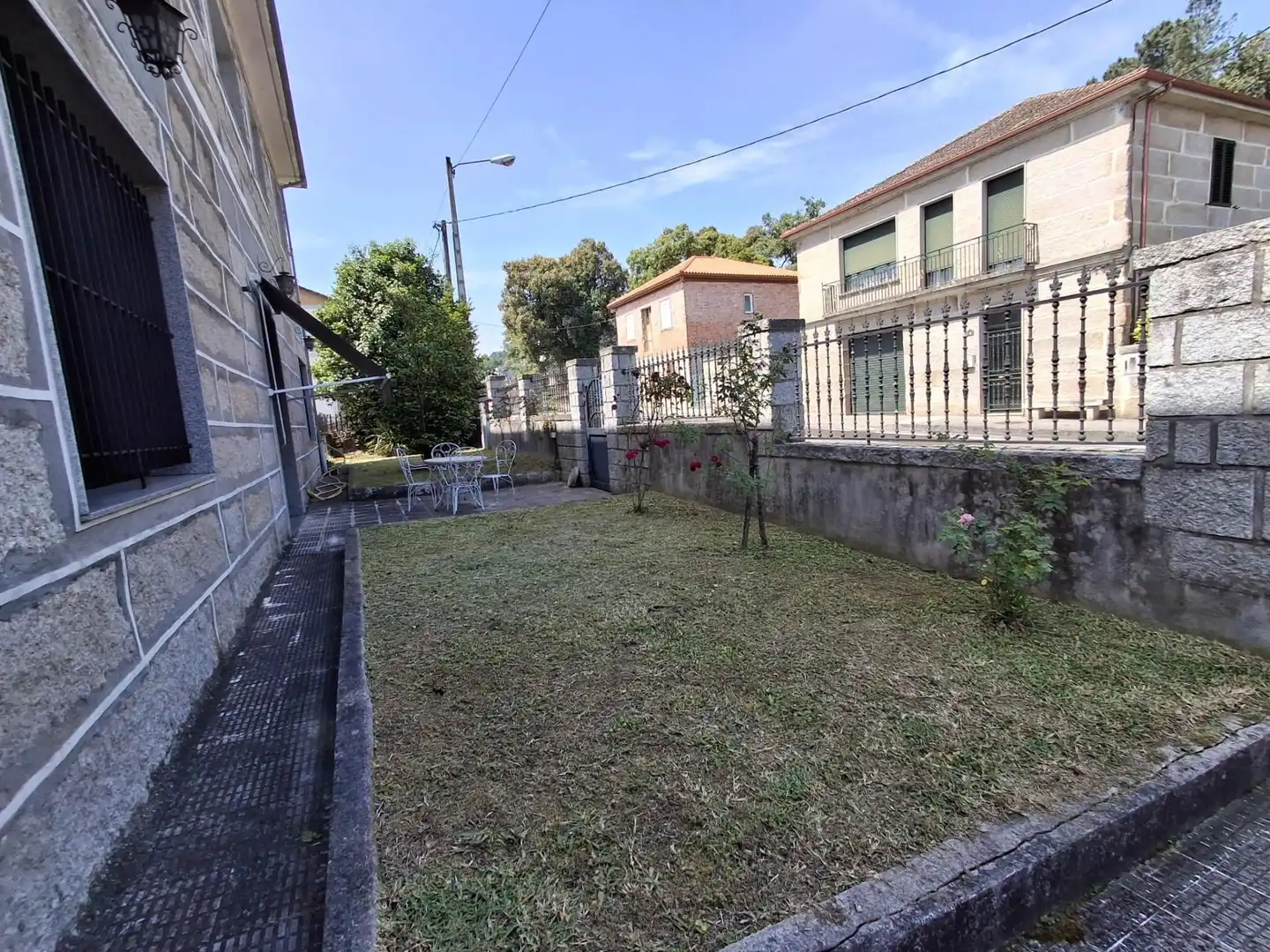 Garden of Houses for sale in Ourense Capital   with Air Conditioner, Heating and Private garden
