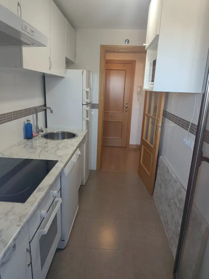 Cuina de Pis en venda en Camarena amb Aire condicionat, Calefacció i Moblat