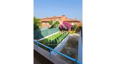 Foto 2 von Einfamilien-Reihenhaus zur Miete in Calle Arboç, Sant Vicenç Centre, Sant Vicenç de Montalt