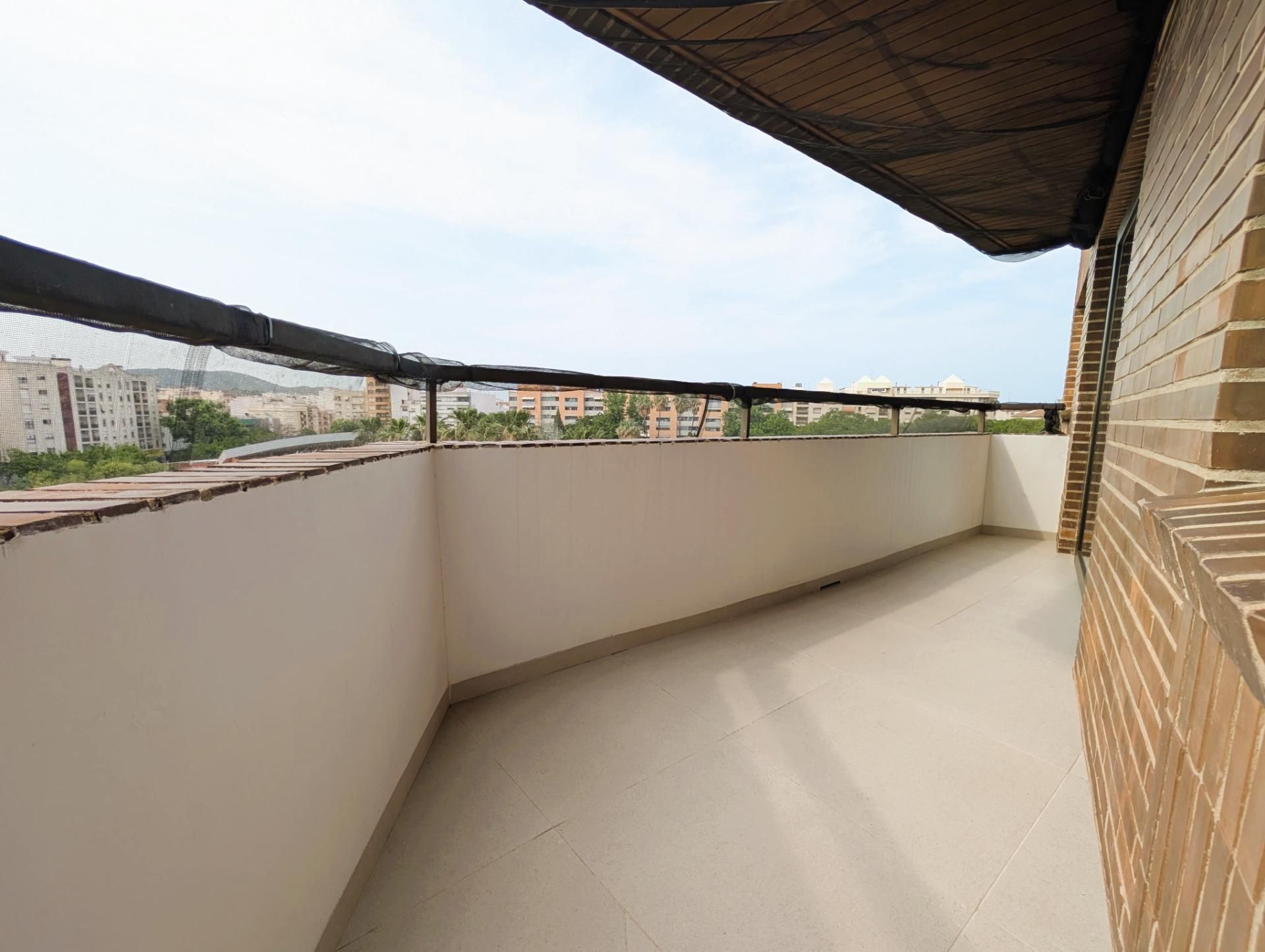 Terrassa de Pis en venda en Gandia amb Parquet i Balcó