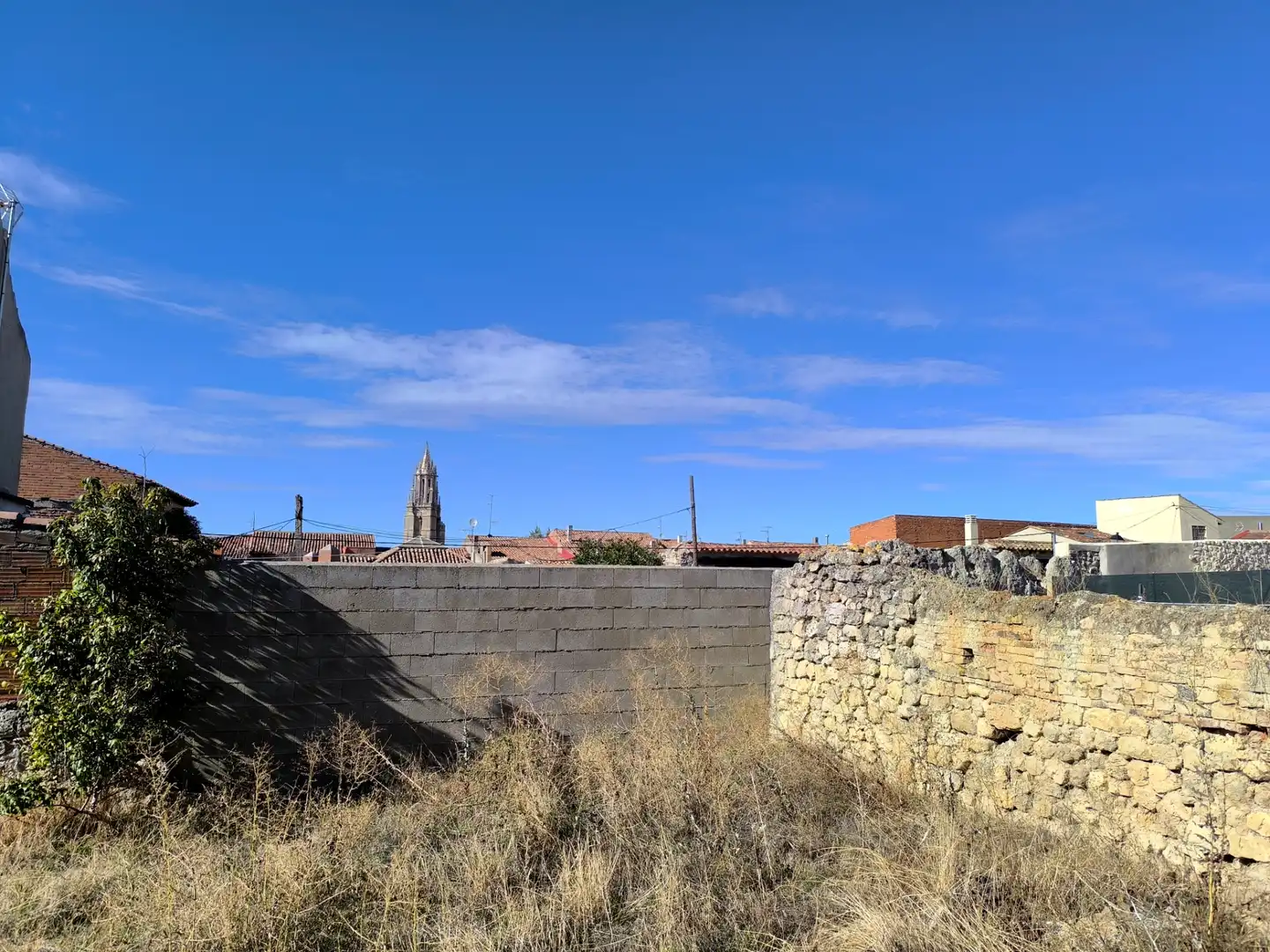Vista exterior de Casa o chalet en venta en Ampudia, Palencia