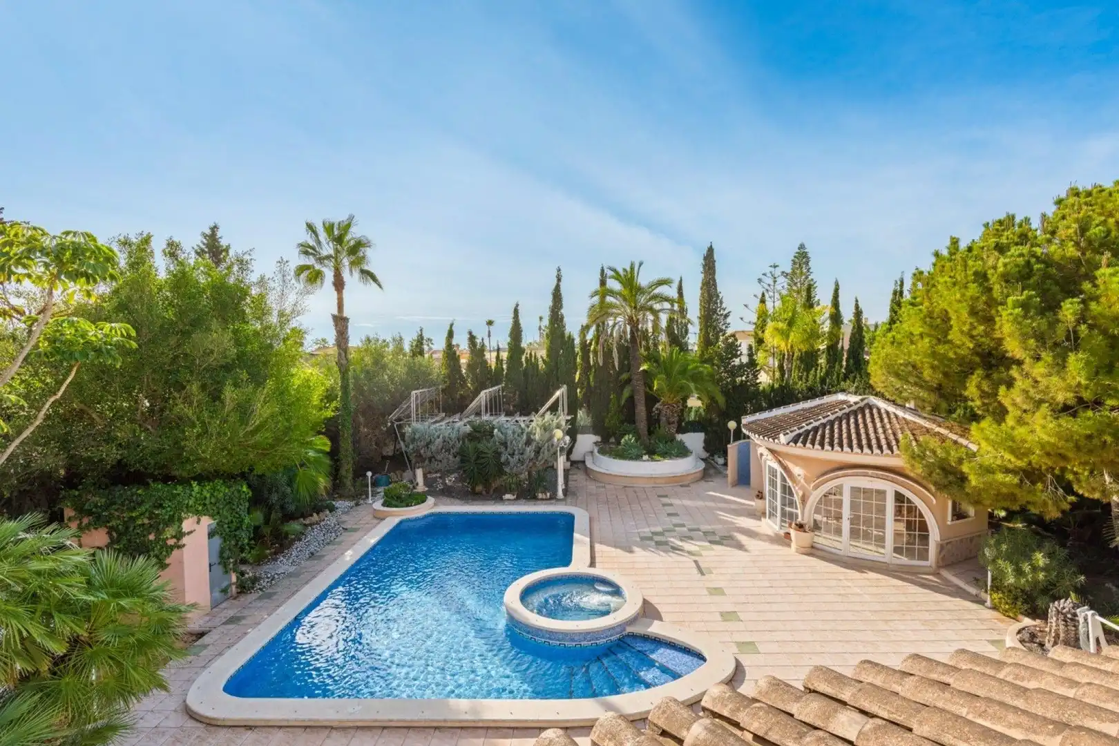 Chalet con piscina en venta en Ciudad Quesada