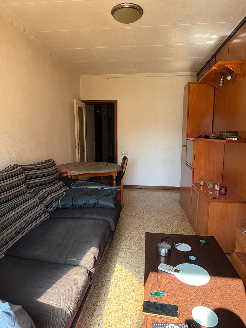 Living room of Flat for sale in Badalona  with Air Conditioner, Heating and Furnished