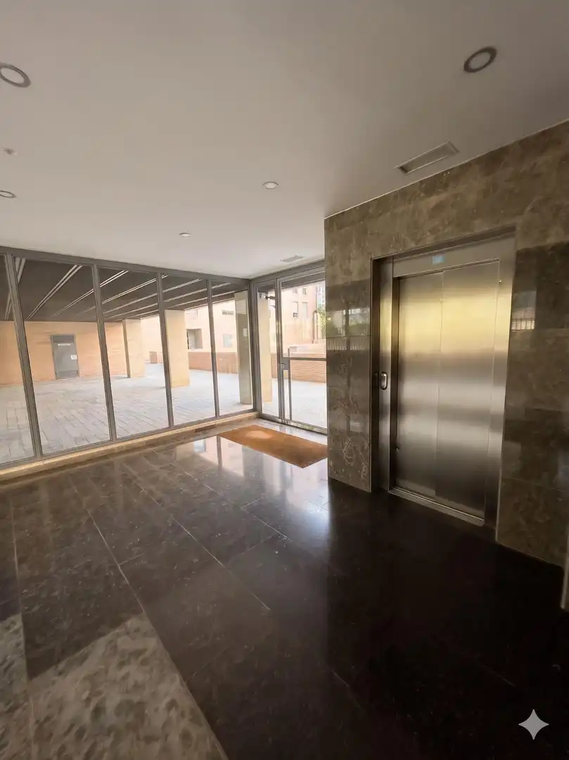 Piso para compartir en Madrid con Aire acondicionado, Calefacción y Jardín privado