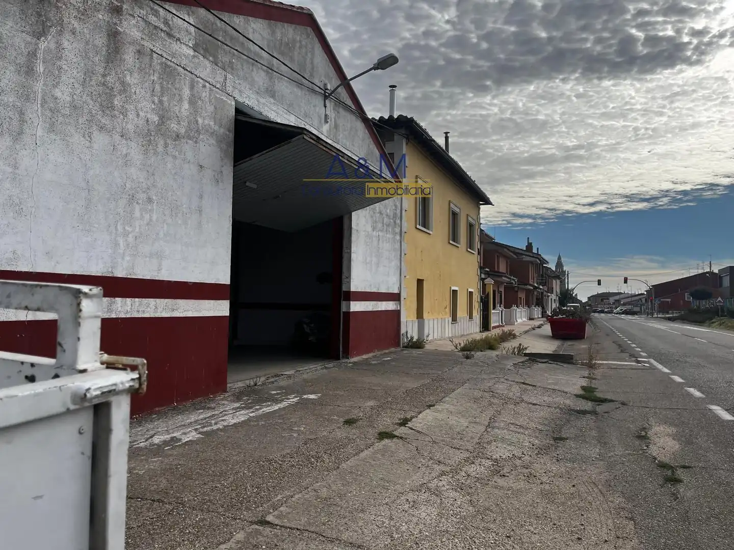 Aparcament de Nau industrial en venda en Nava del Rey, Valladolid