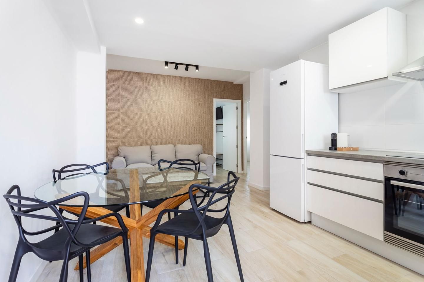 Dining room of Flat to rent in  Valencia Capital  with Air Conditioner, Terrace and Furnished