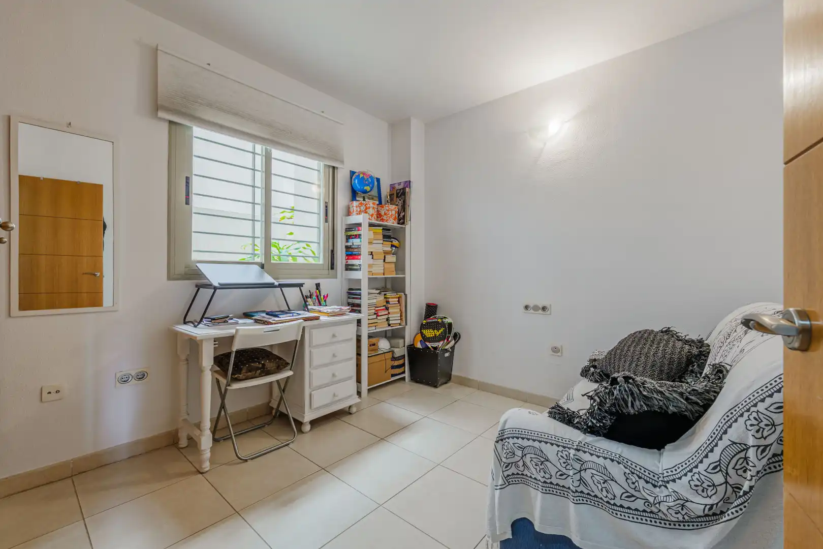 Bedroom of Apartments for sale in Málaga  with Air Conditioner, Terrace and Swimming Pool