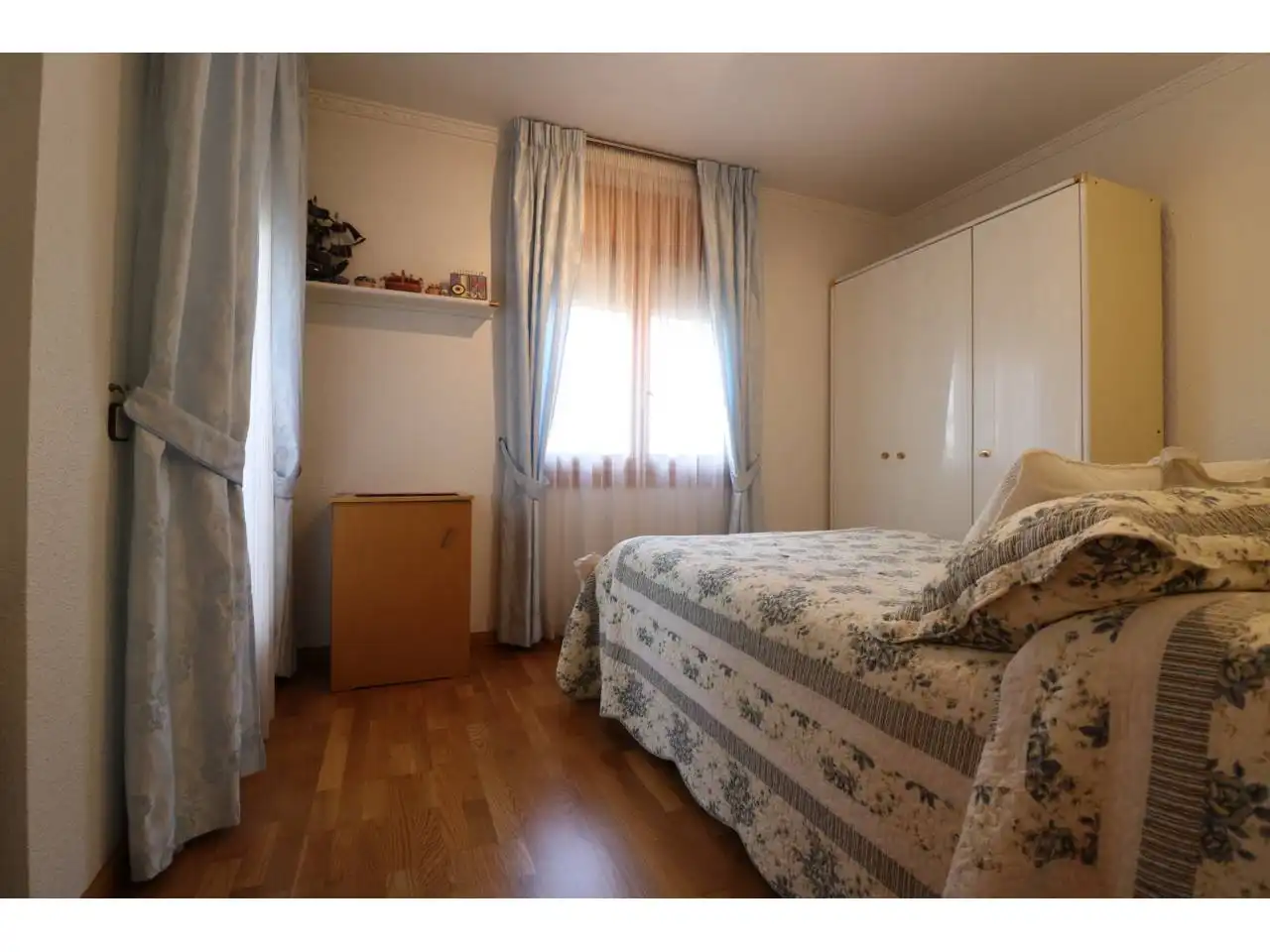 Bedroom of Houses for sale in Cerdanyola del Vallès  with Private garden