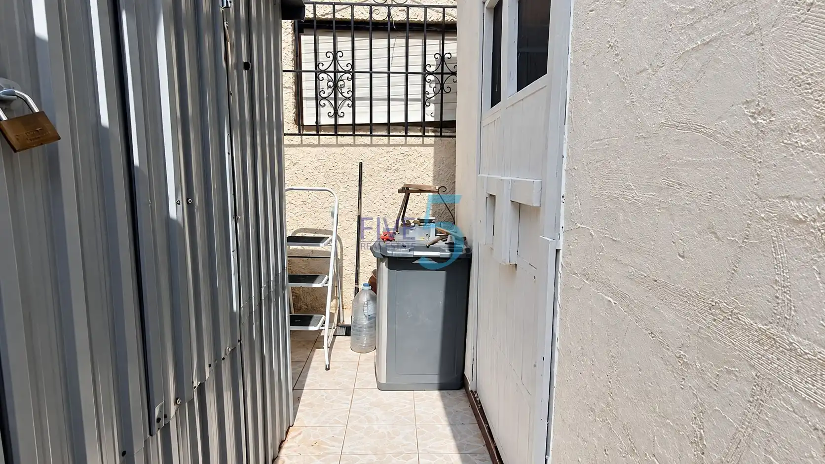 Terrassa de Pis en venda en Zona Carrefour - Urbanizaciones