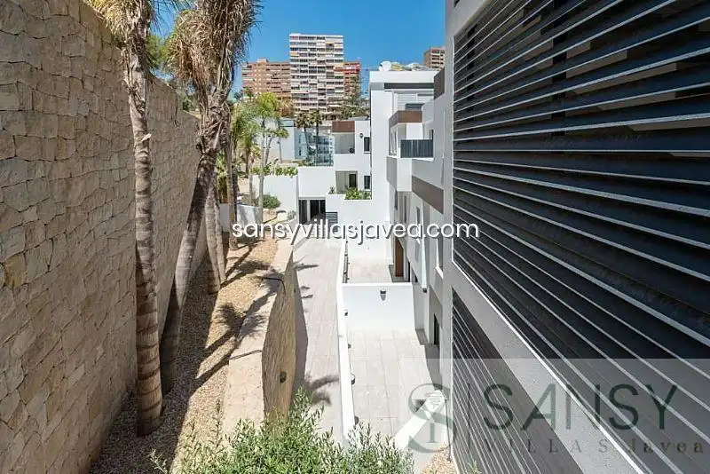 Außenansicht von Maisonette zum Verkauf in Benidorm mit Klimaanlage und Abstellraum