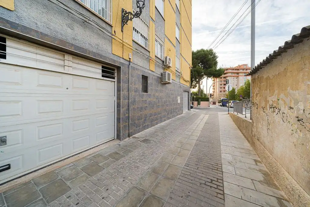 Vista exterior de Piso en venta en Elda