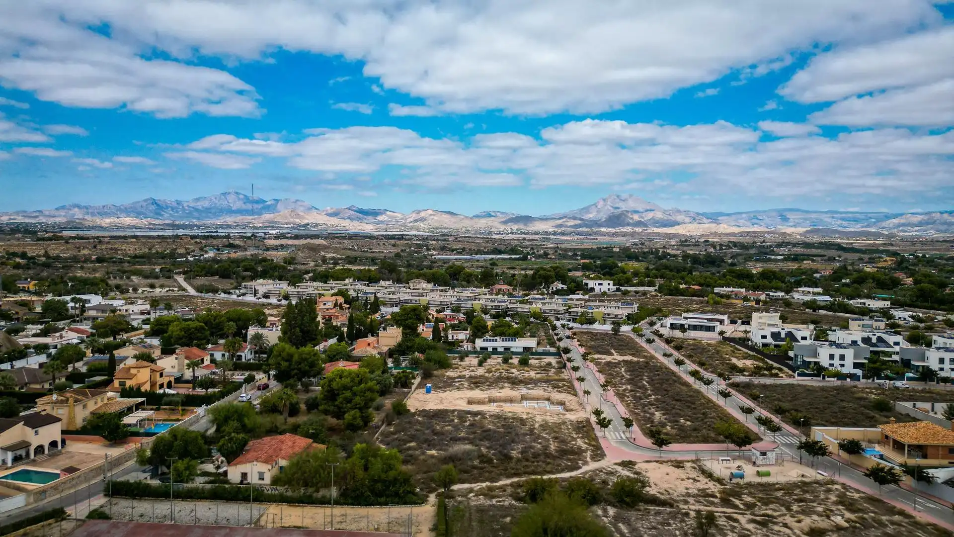 Vista exterior de Casa o chalet en venta en Mutxamel con Aire acondicionado, Calefacción y Jardín privado