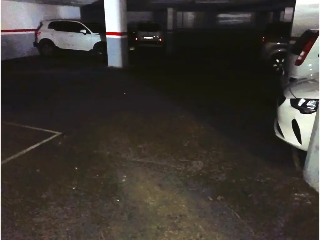 Einzelparkplatz zum Verkauf in Horta - Guinardó, imagen 3