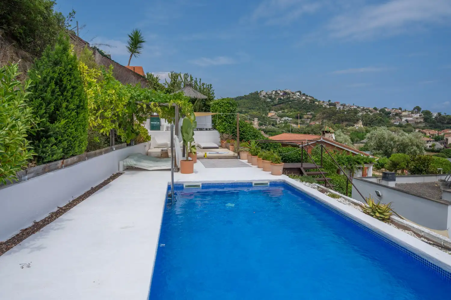 Piscina de Casa o chalet en venta en Santa Susanna con Aire acondicionado, Calefacción y Jardín privado