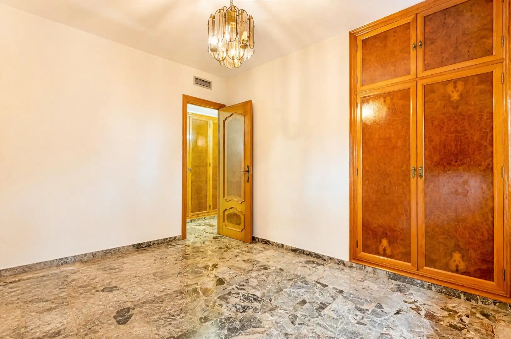 Piso de alquiler en Valencia con Aire acondicionado, Calefacción y Terraza